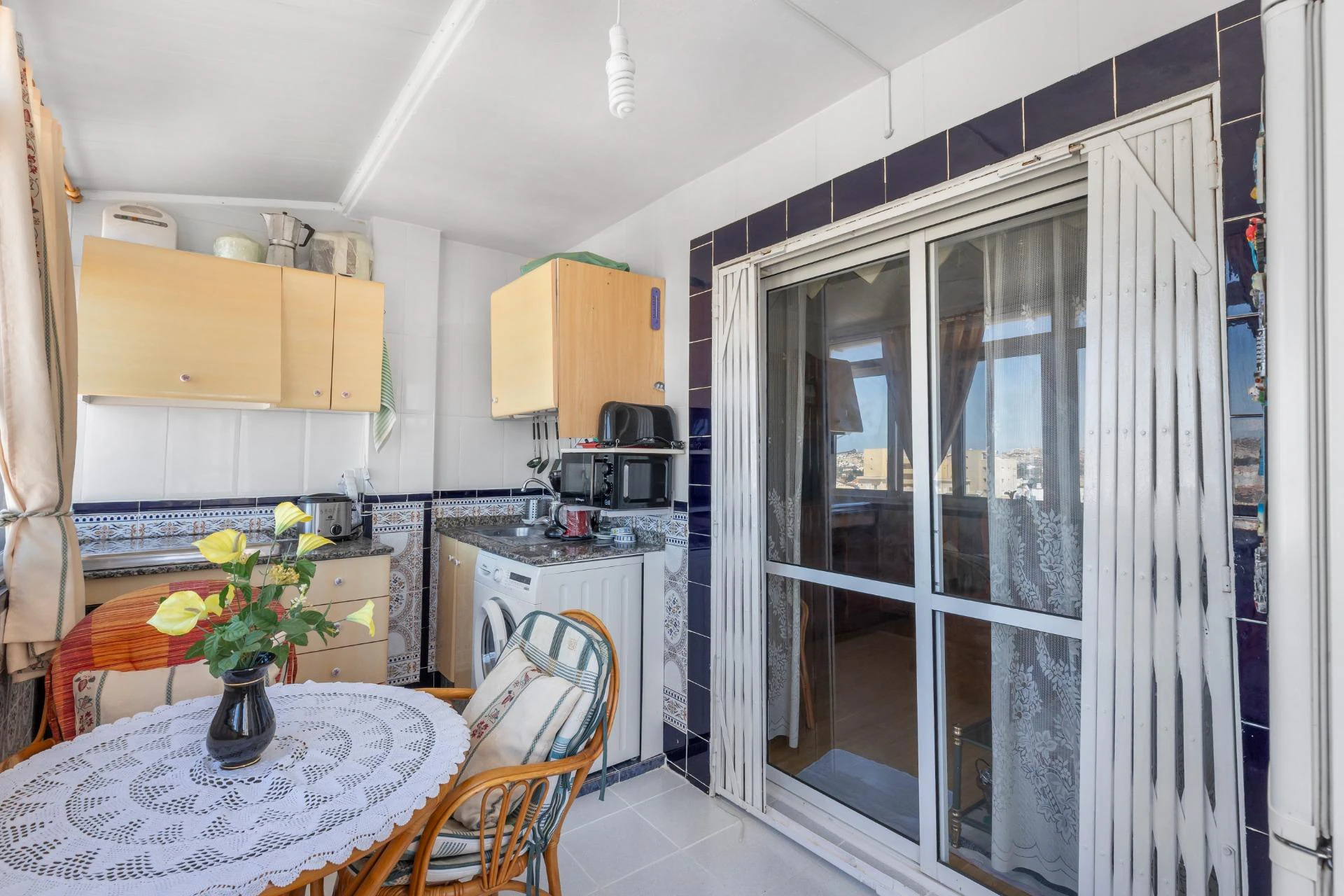 Ático con Terraza Infinita y Vistas al Mar en Calle Fragata con 3 dormitorios y Garaje