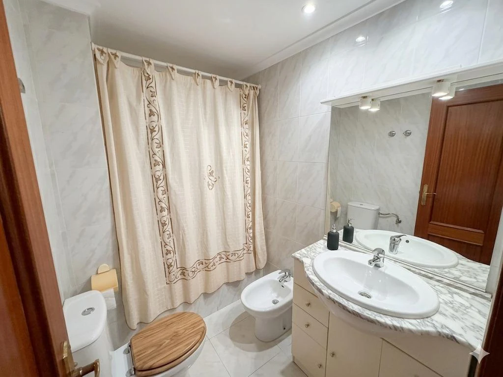 Oportunidad 3 dorm/2 baños SUR Playa del Cura