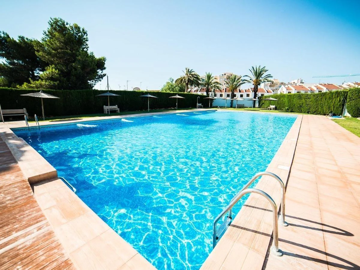 Adosado en Residencial Calas Blancas- 6 dormitorios - A solo 500m de la Playa del Cura ️