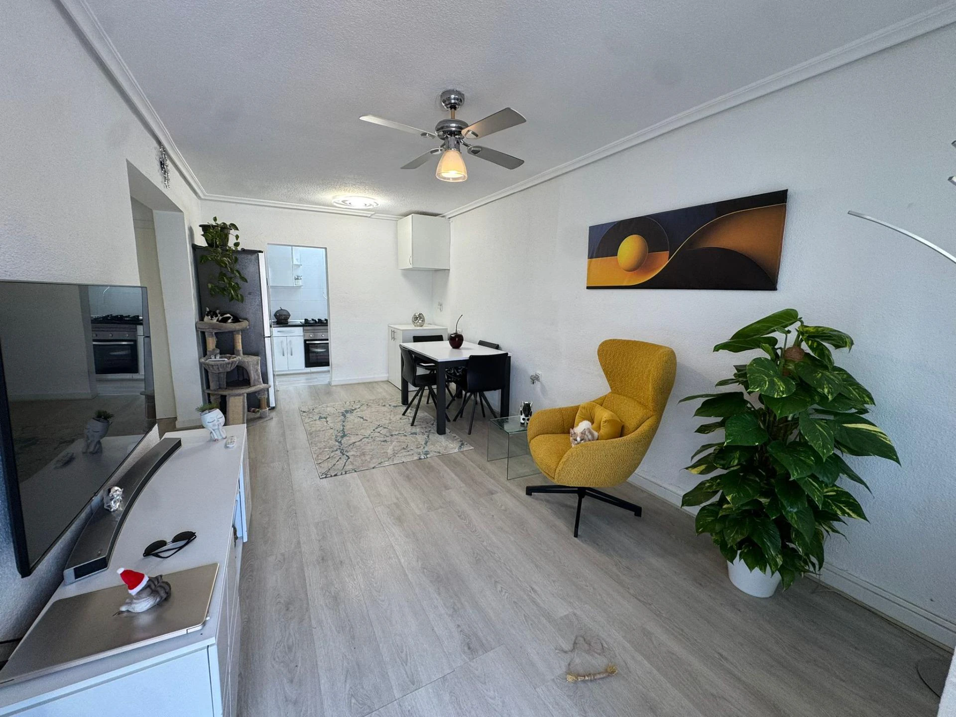 BUNGALOW SIN VECINOS ARRIBA Y REFORMADO