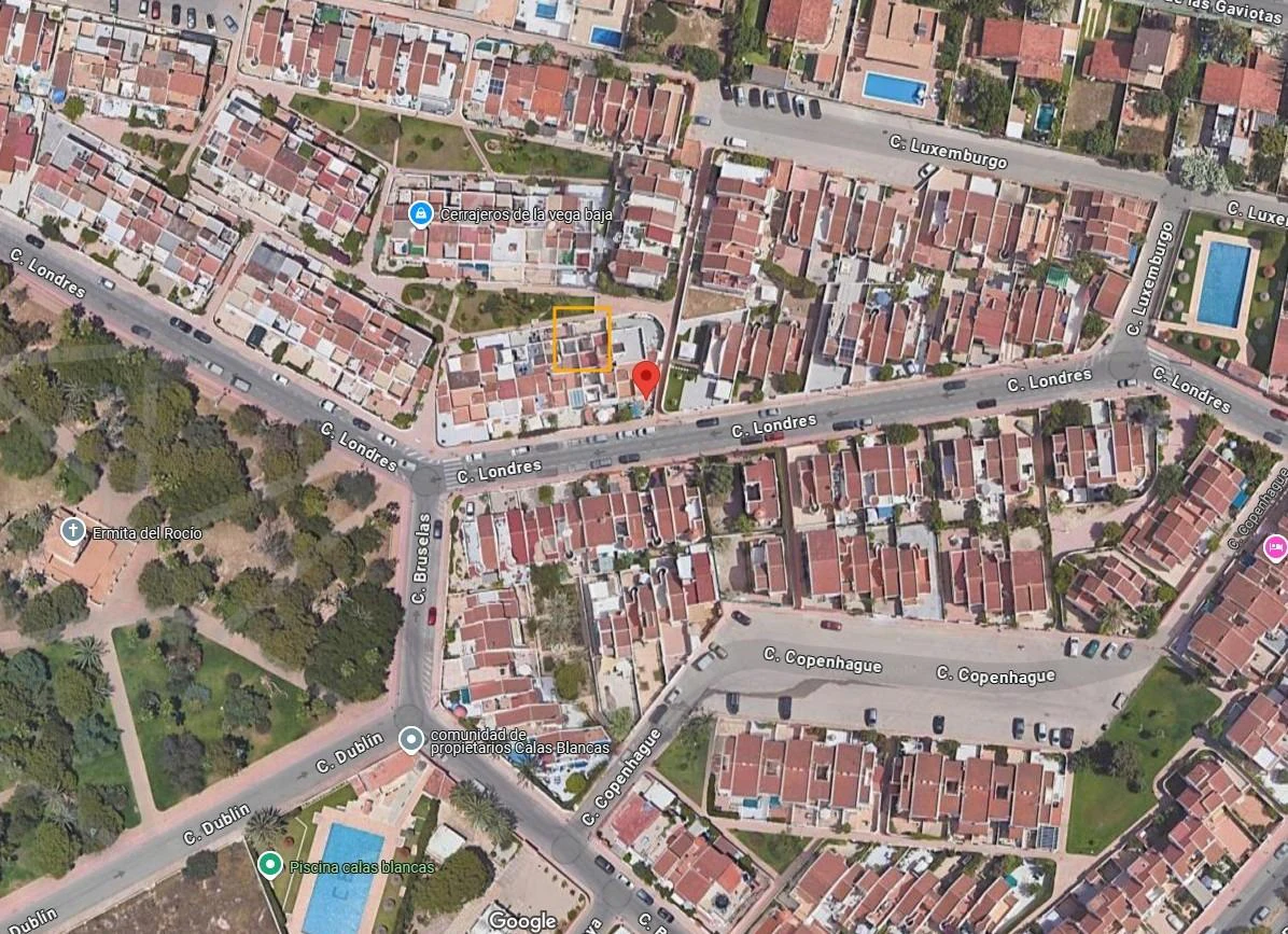 Adosado en Residencial Calas Blancas- 6 dormitorios - A solo 500m de la Playa del Cura ️