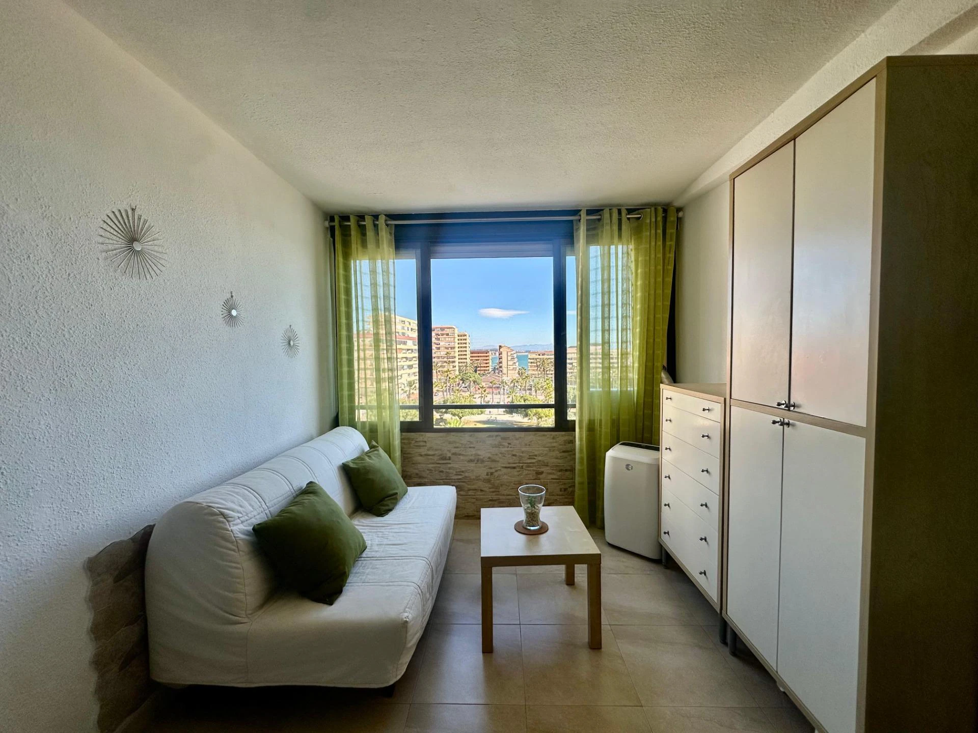 ENCANTADOR APARTAMENTO DE 1 DORMITORIO CON VISTAS AL MAR A 50 METROS DE LA PLAYA ️✨