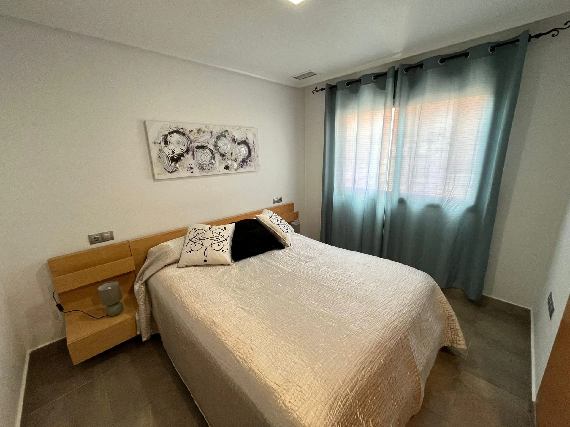 Apartamento seminuevo a 150m de la playa de La Mata – ¡Listo para entrar!