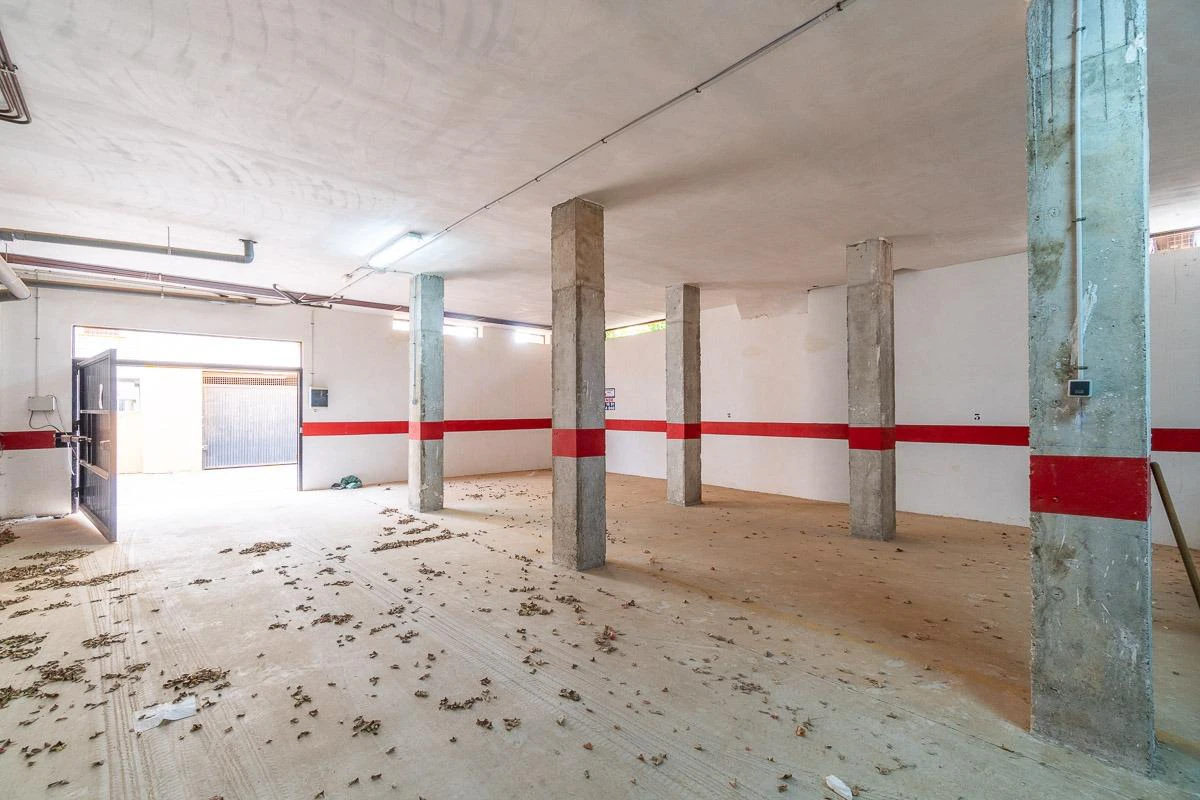Garaje en venta en Orihuela Costa