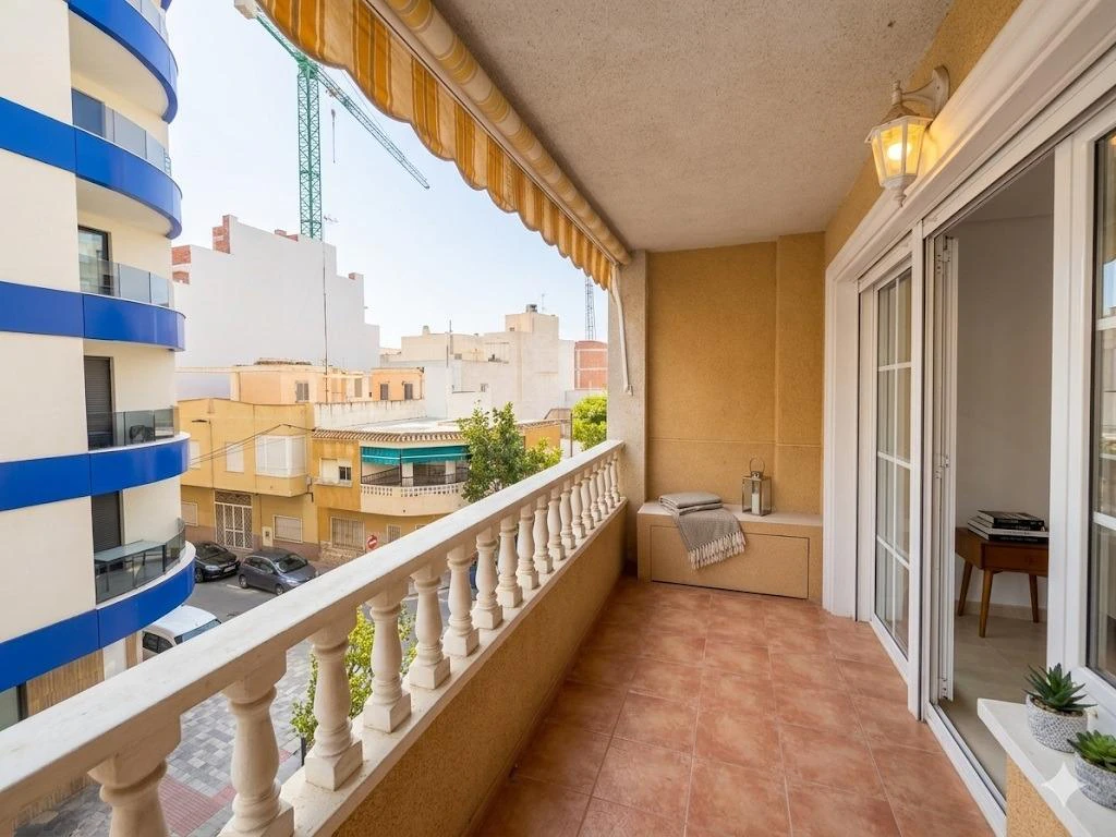 Oportunidad 3 dorm/2 baños SUR Playa del Cura