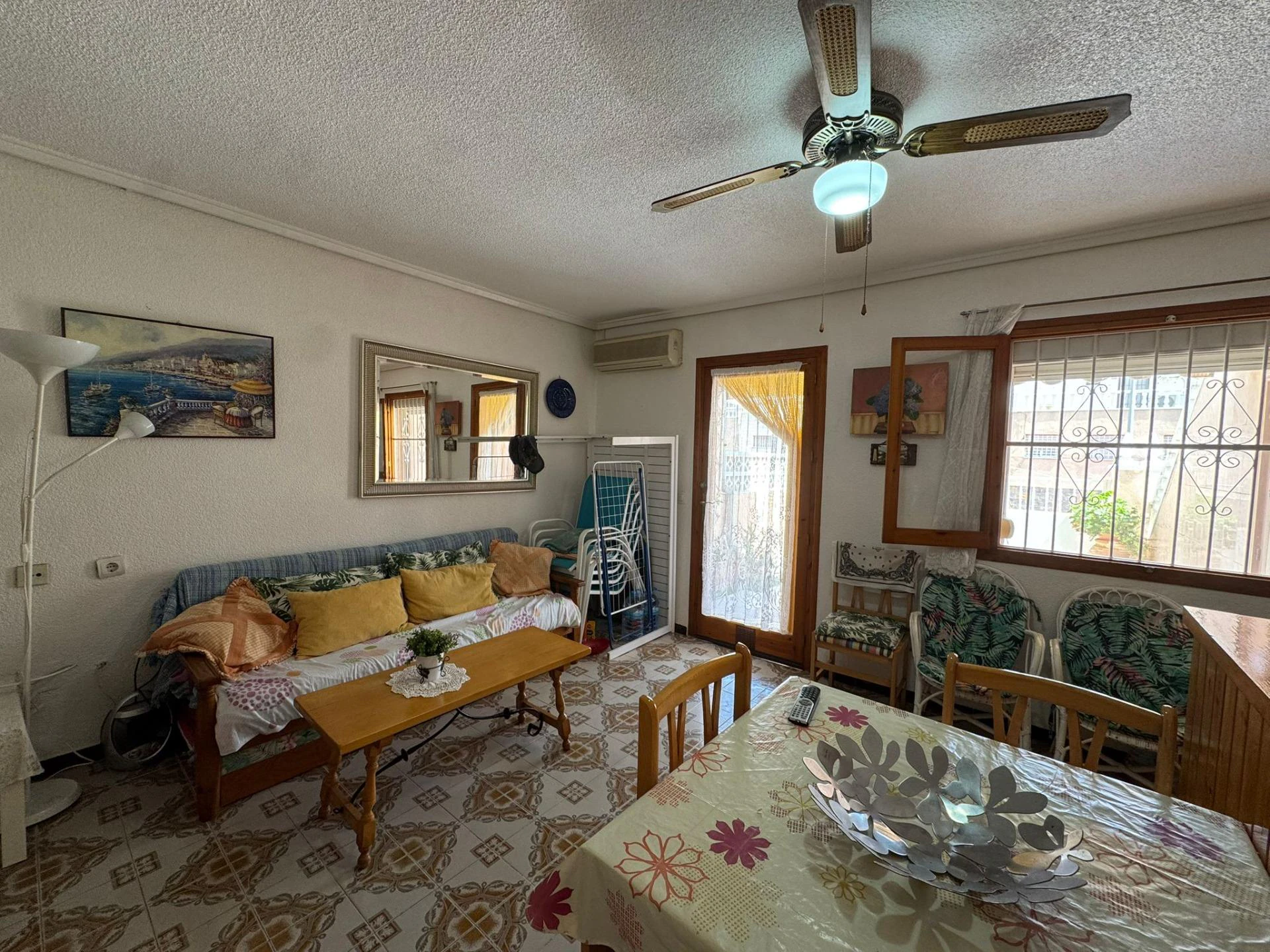 Bungalow planta baja con 3 dormitorios y 2 baños a 300m de Playa de Los Náufragos