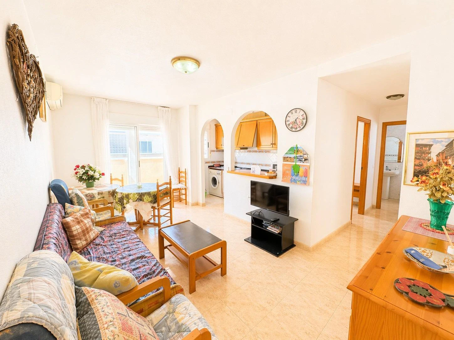 Ático en venta en Torrevieja, a tan solo 200 metros de la playa de Los Locos.