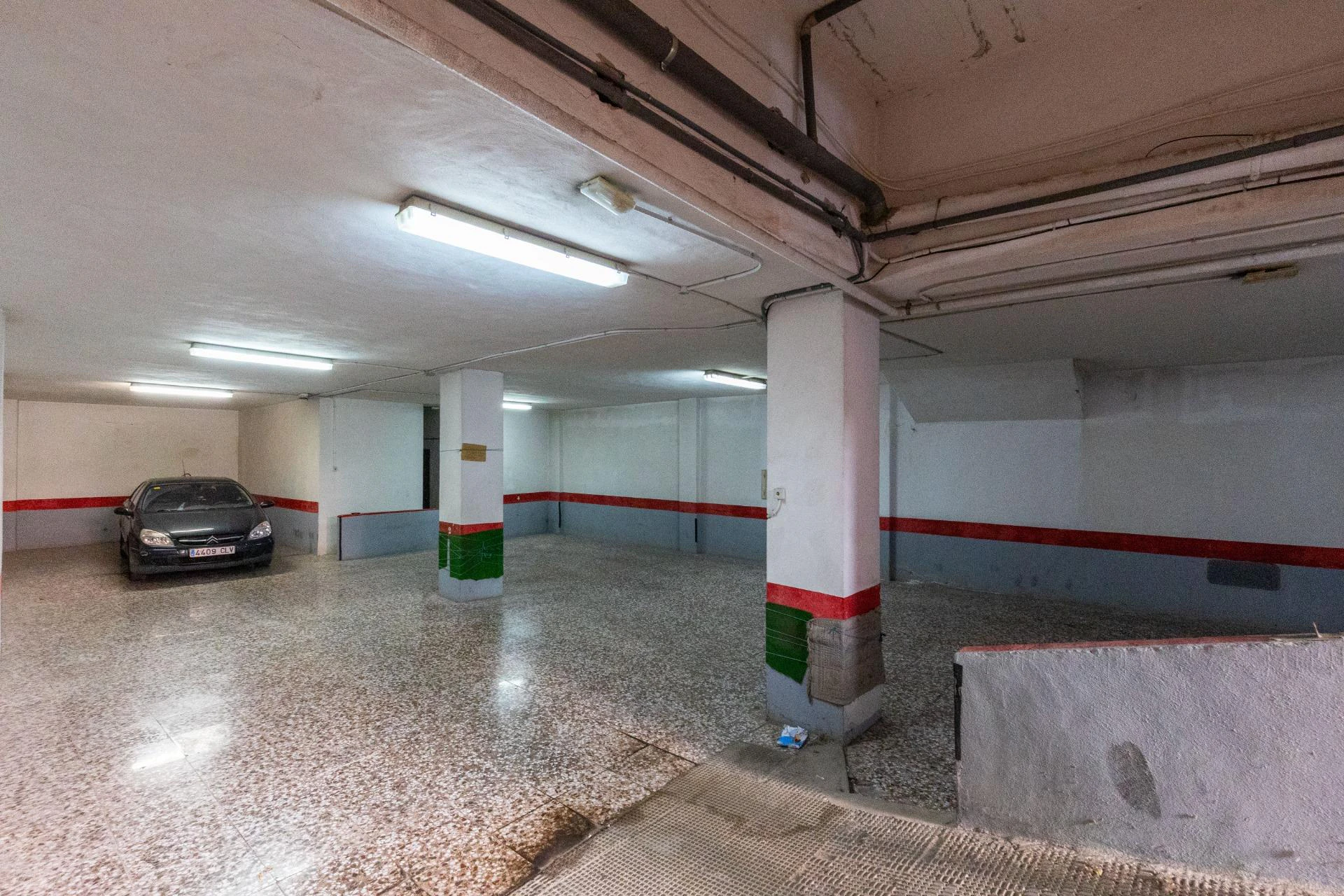 Ático con Terraza Infinita y Vistas al Mar en Calle Fragata con 3 dormitorios y Garaje