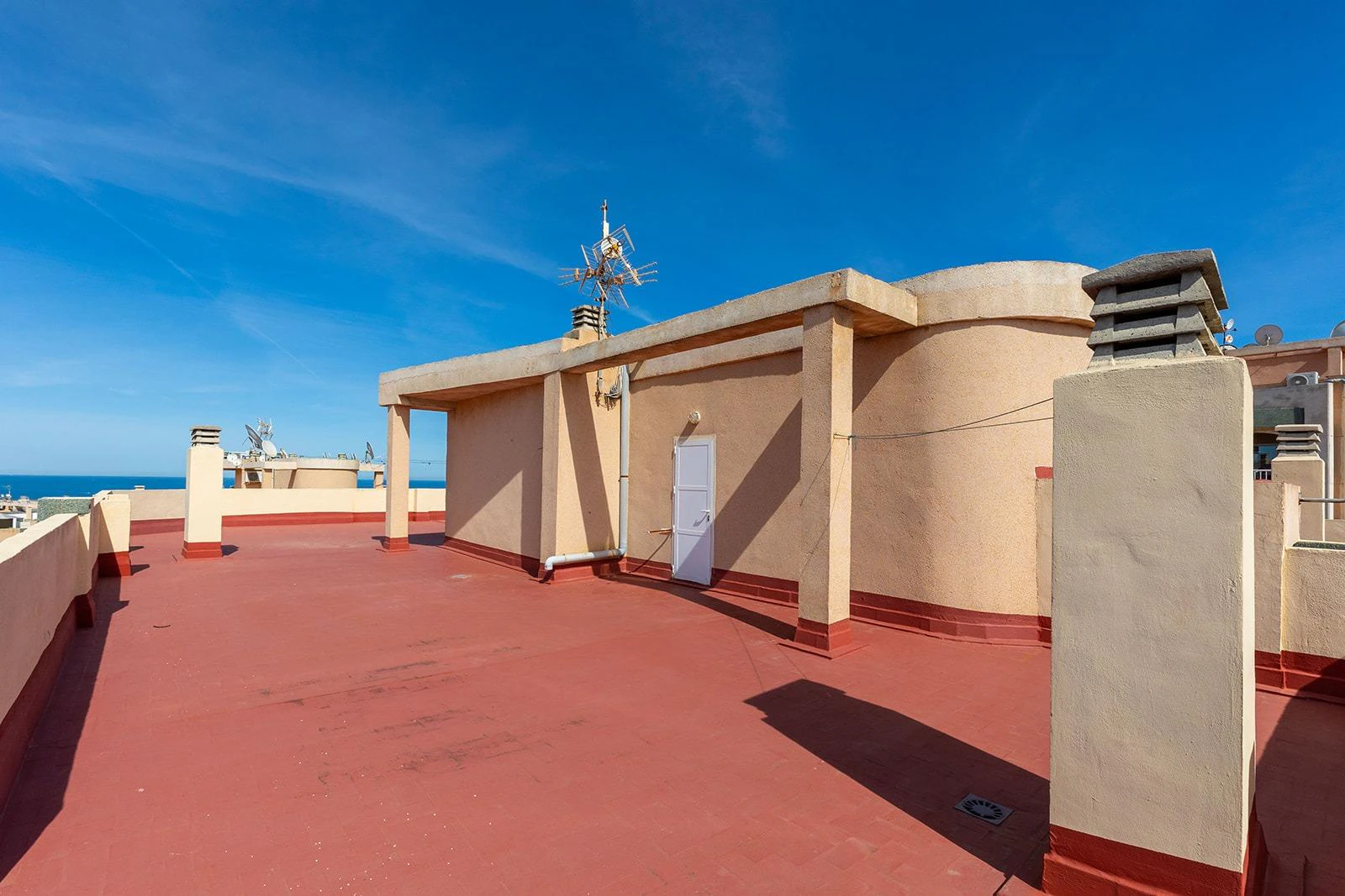 Encanto Mediterráneo en Los Leandros