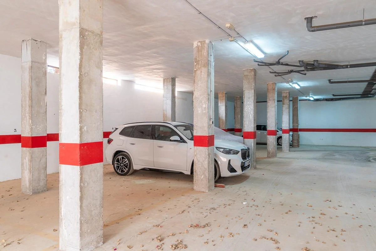 Garaje en venta en Orihuela Costa