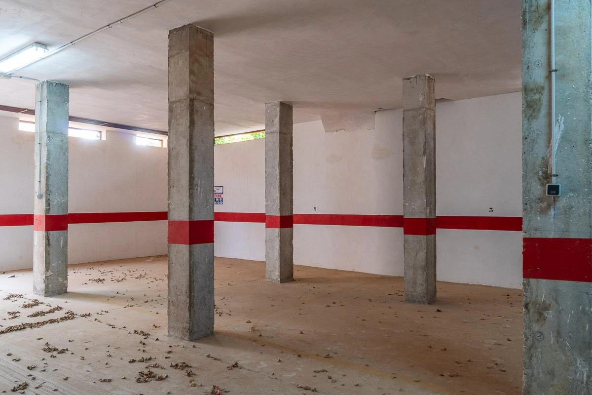 Garaje en venta en Orihuela Costa