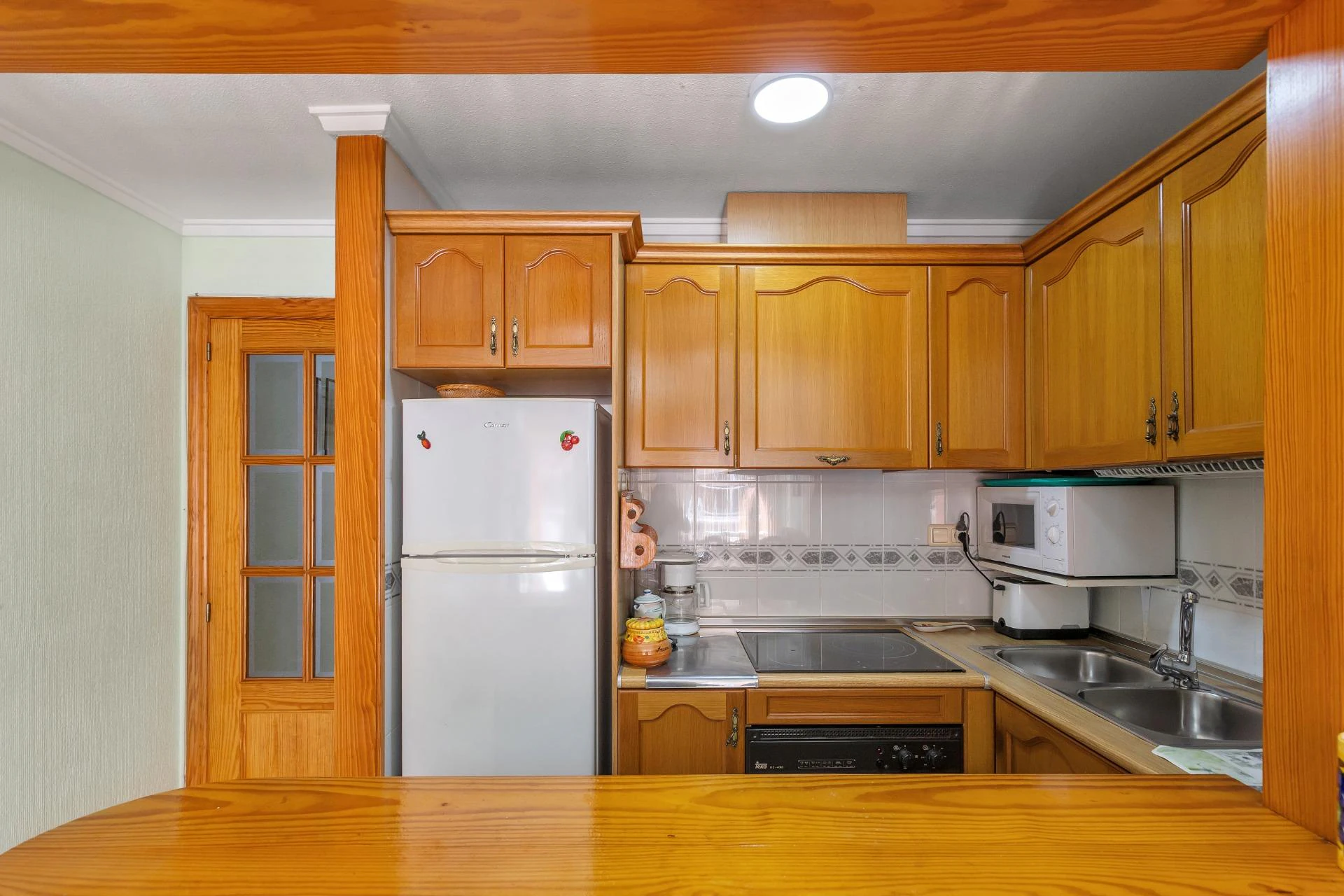 ¡Tu refugio junto al mar en Torrevieja! Impecable apartamento con gran terraza Este