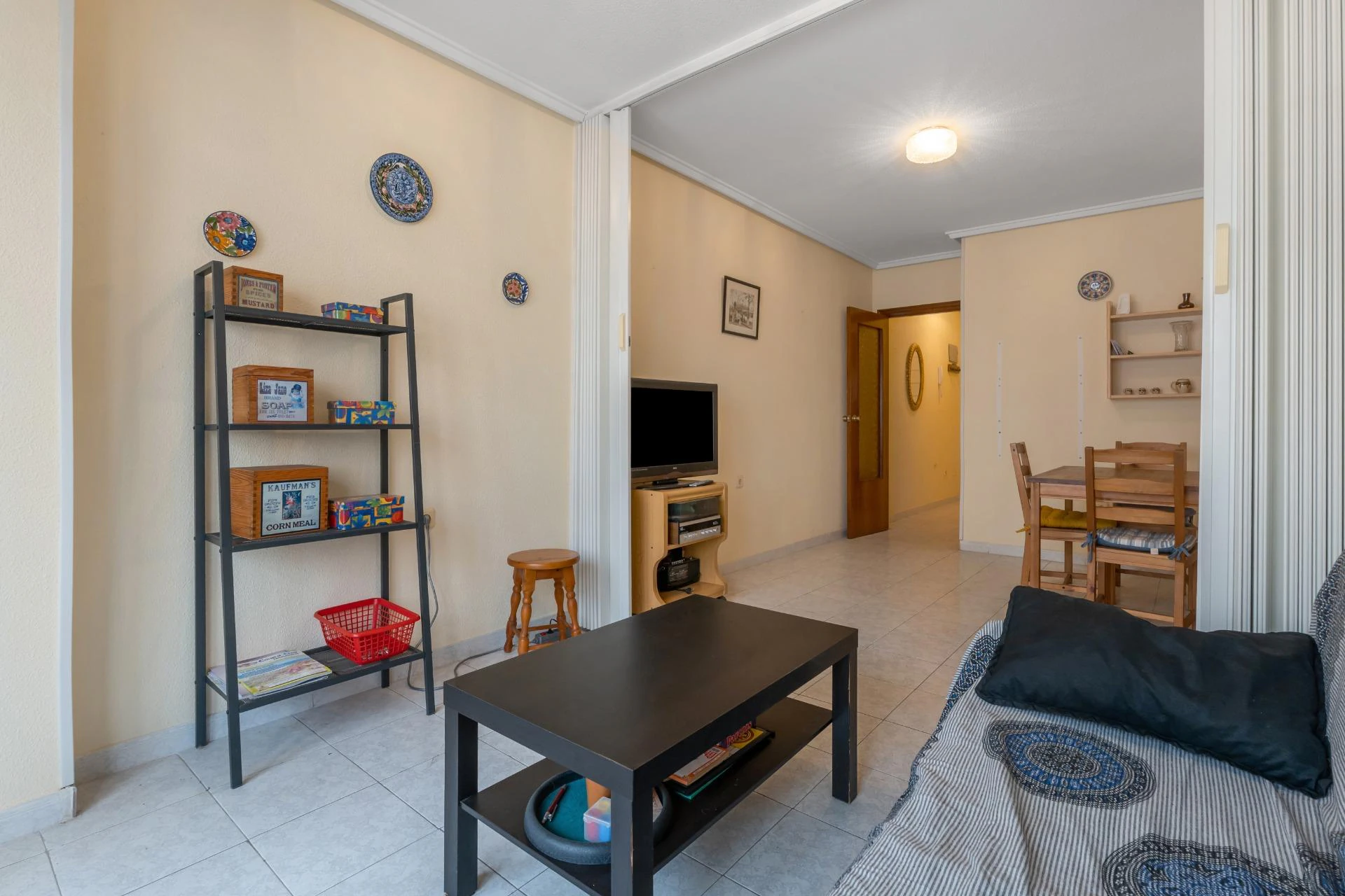 apartamento en Torrevieja con vistas a la piscina!!