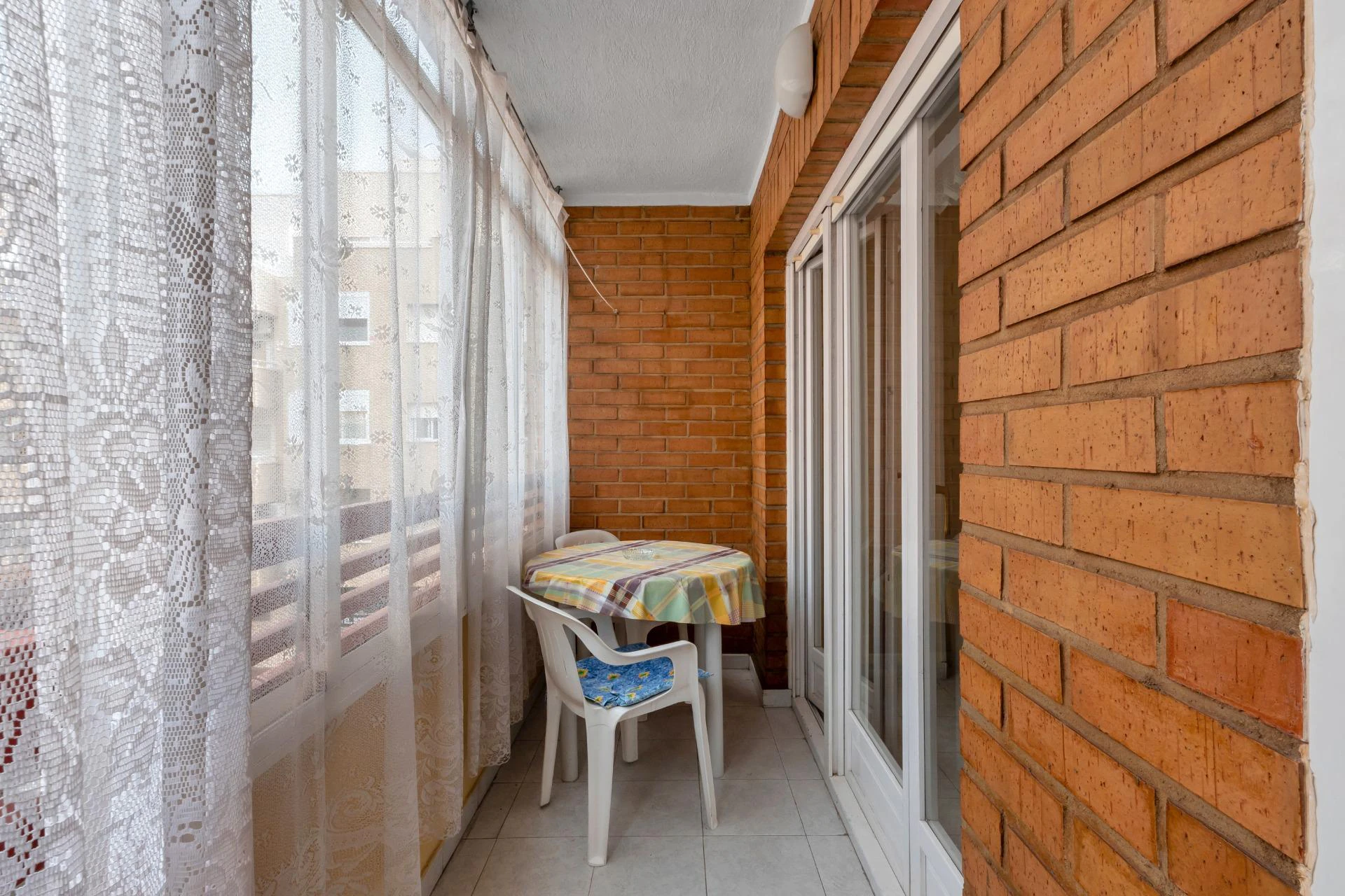 apartamento en Torrevieja con vistas a la piscina!!