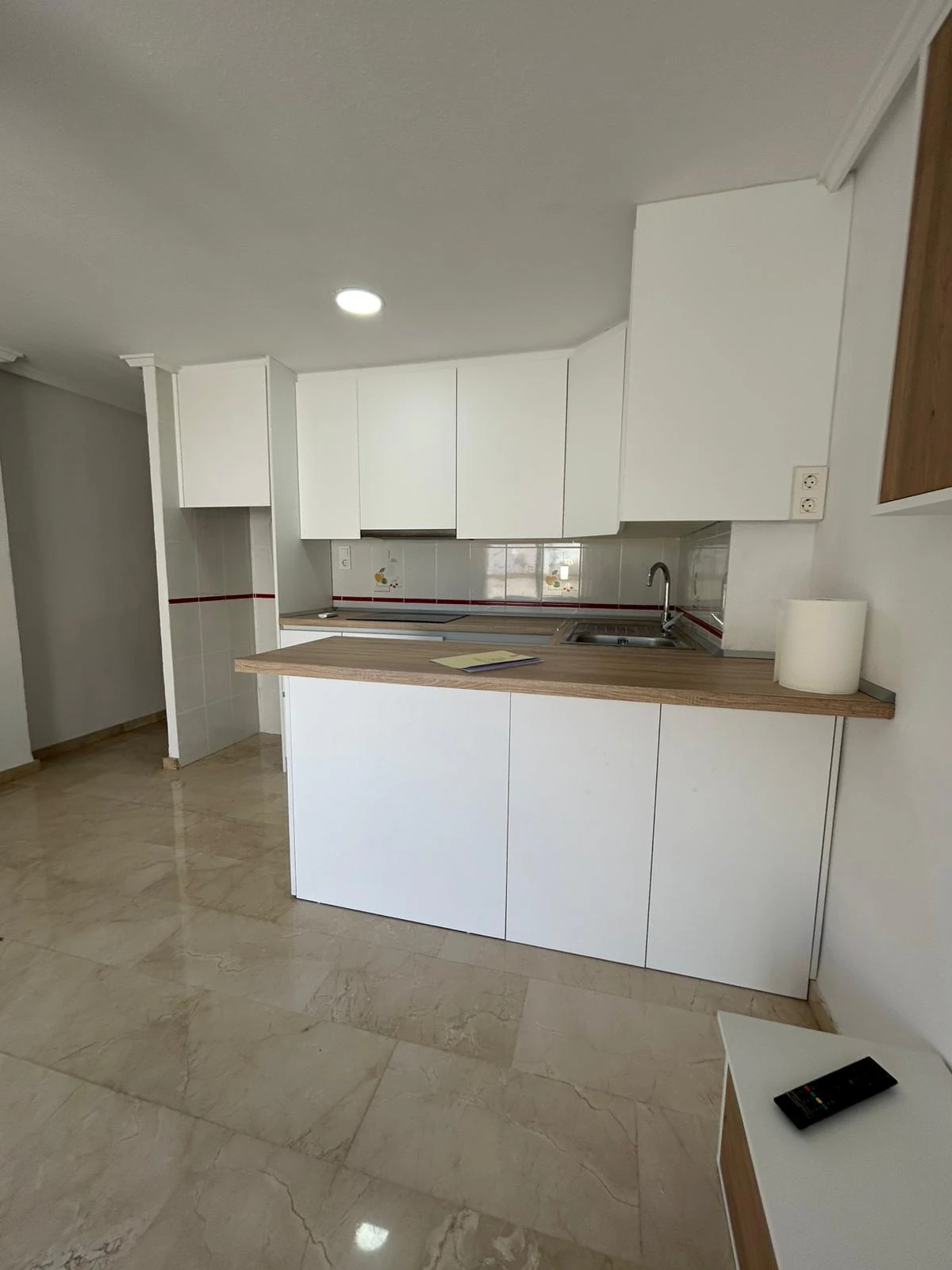 Piso reformado en venta en el centro de Torrevieja, 3 habitaciones.