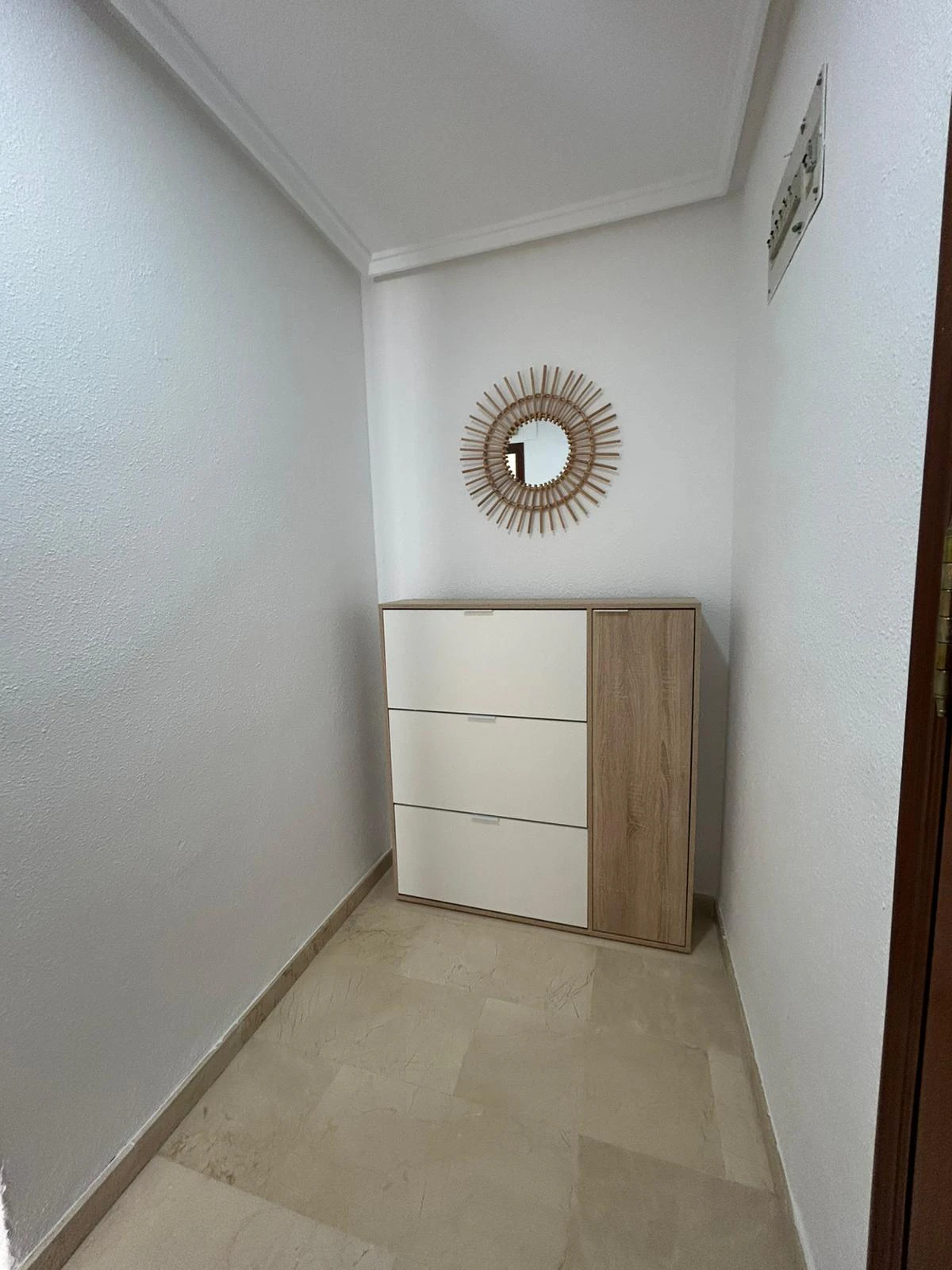 Piso reformado en venta en el centro de Torrevieja, 3 habitaciones.
