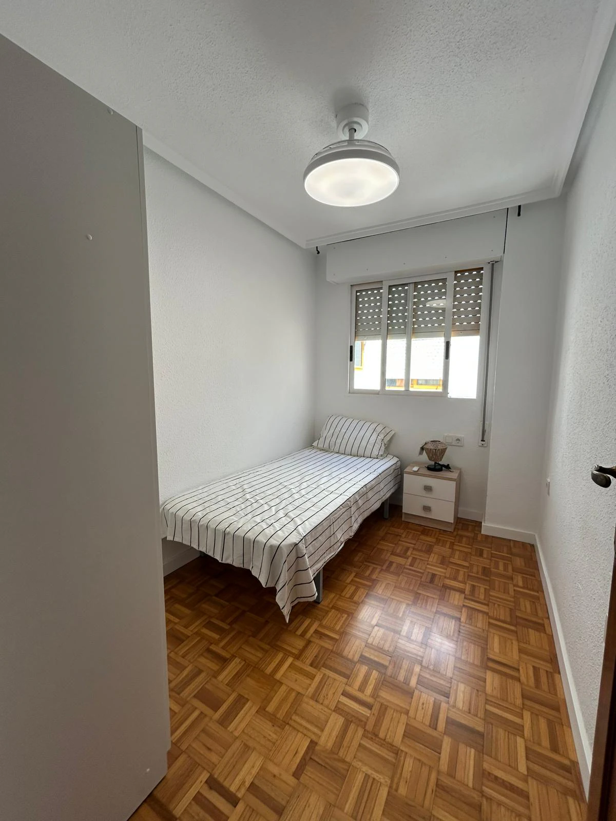 Piso reformado en venta en el centro de Torrevieja, 3 habitaciones.