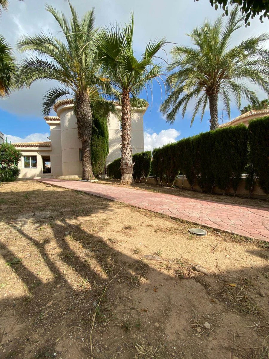 Chalet en Venta en Orihuela Costa