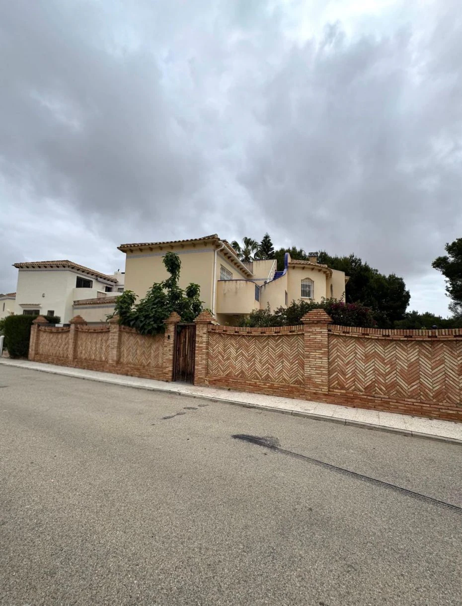 Chalet en Venta en Orihuela Costa