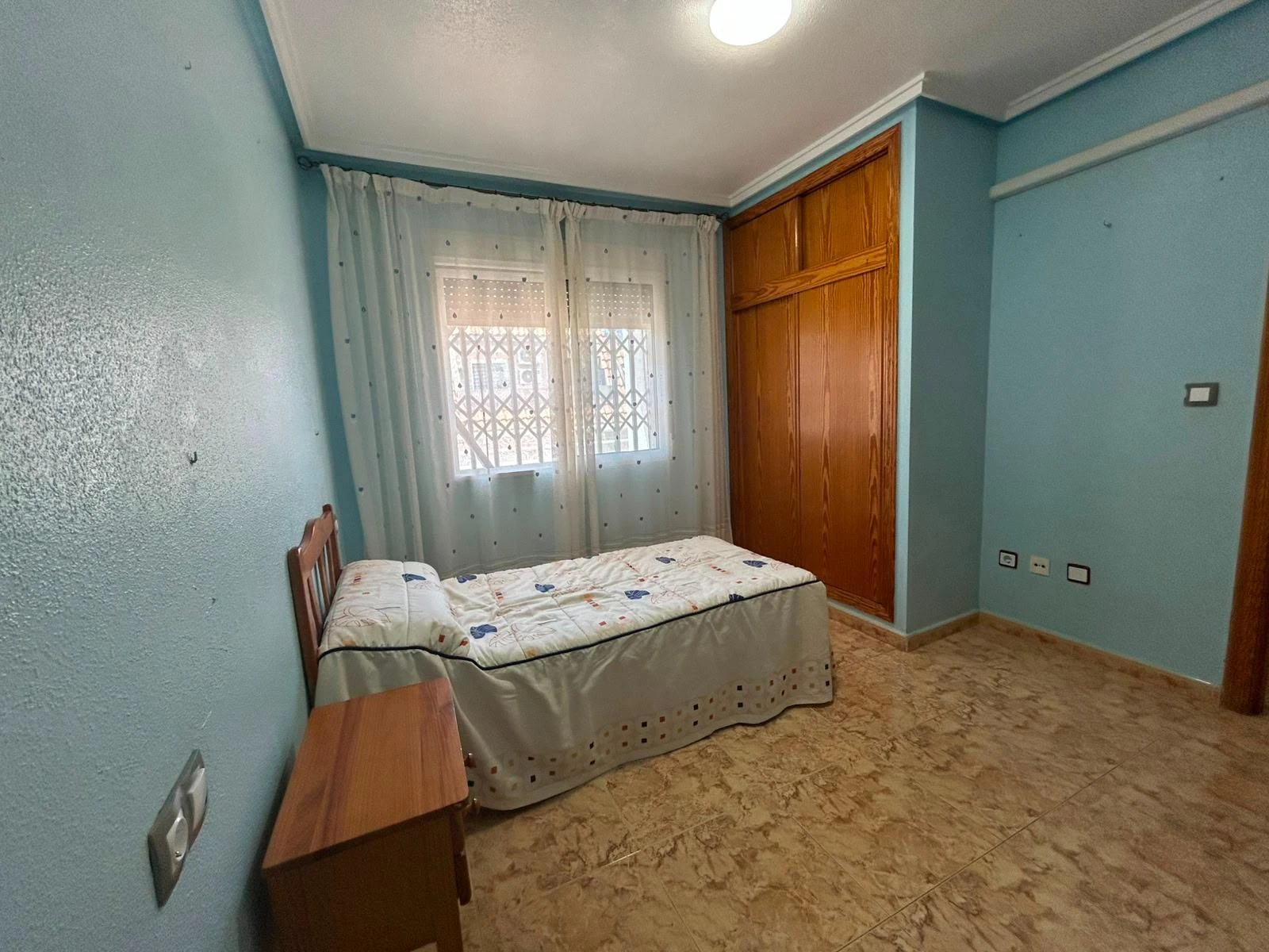 Increíble Ático en venta de tres habitaciones en Torrevieja.