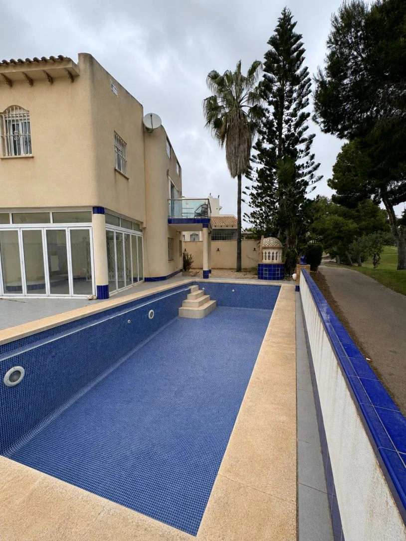 Chalet en Venta en Orihuela Costa