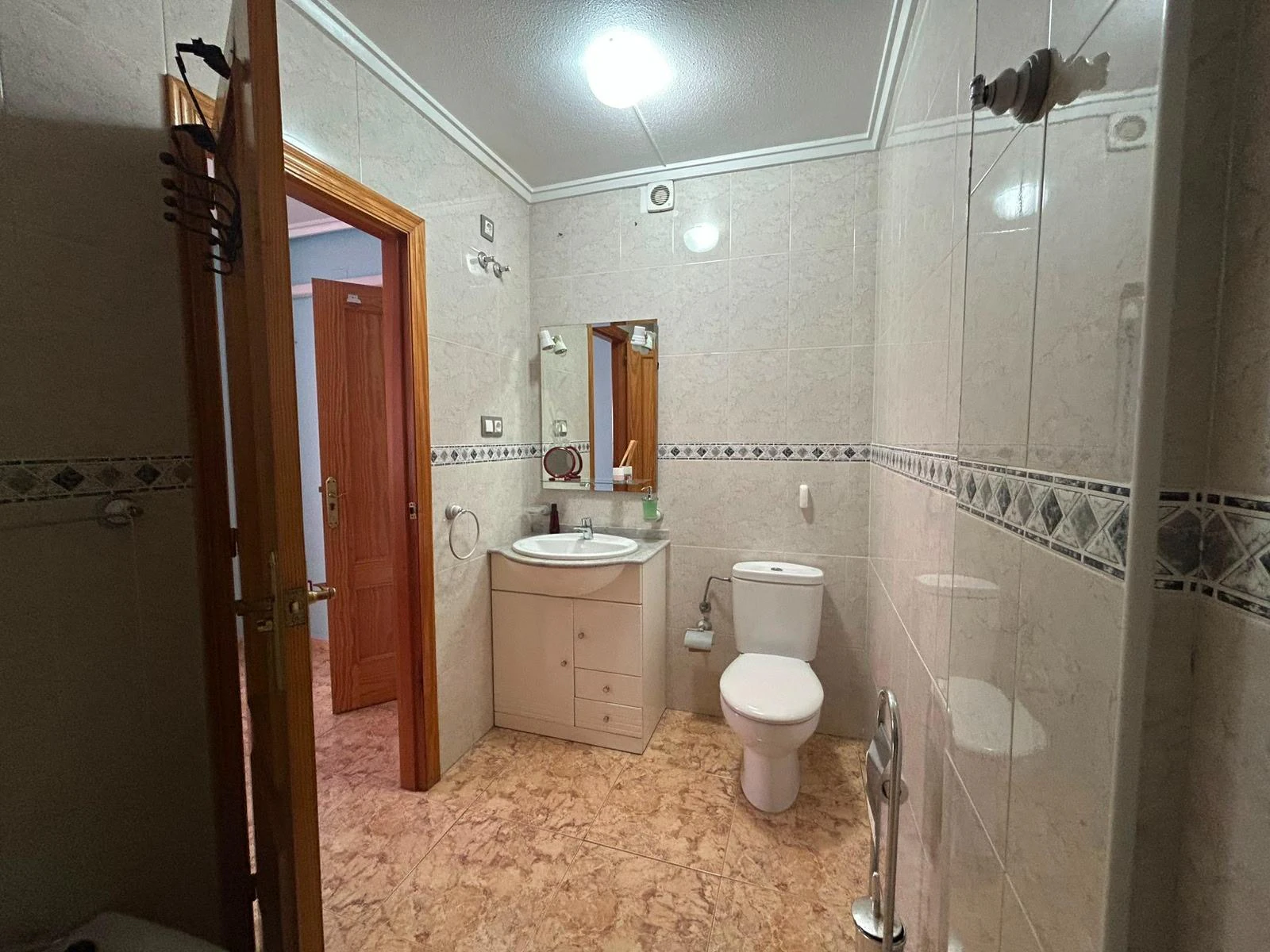 Increíble Ático en venta de tres habitaciones en Torrevieja.