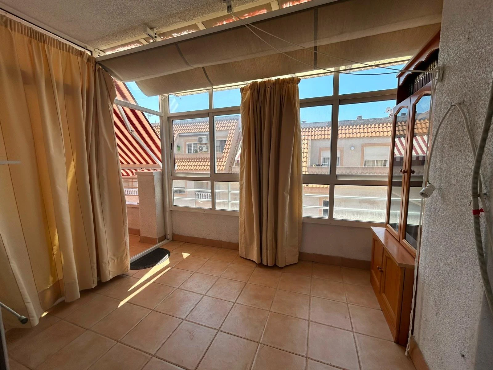 Increíble Ático en venta de tres habitaciones en Torrevieja.