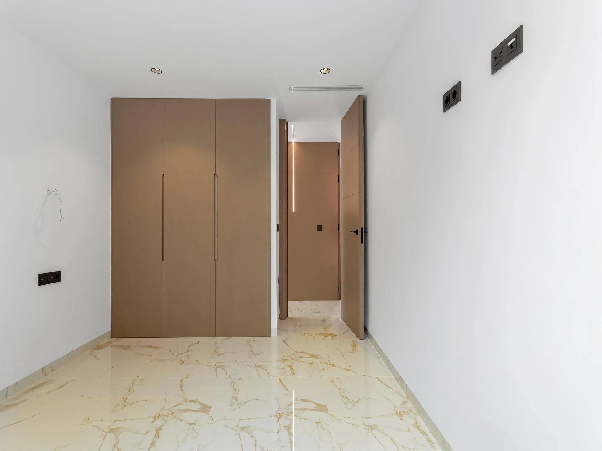 Increible Villa Independiente de tres habitaciones en Los Balcones