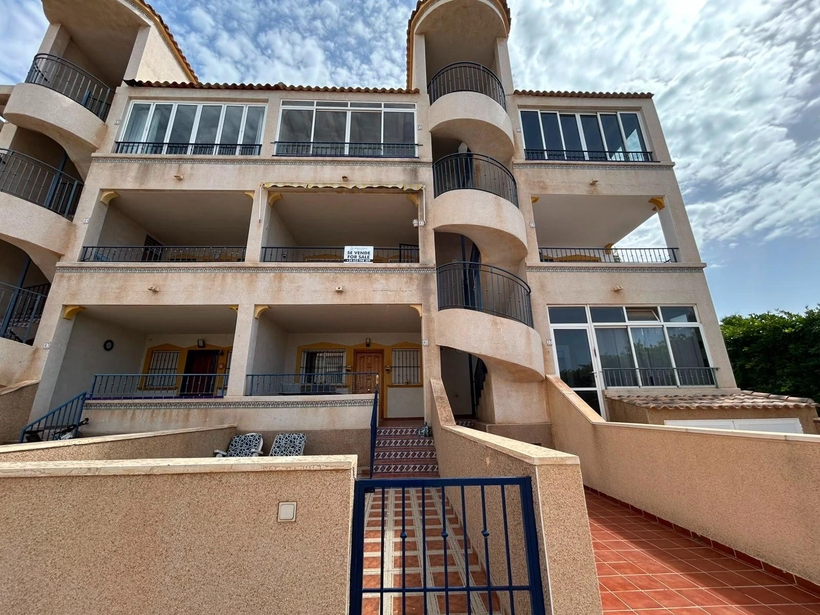 Fantástico apartamento de dos habitaciones en primera planta en Los Altos La Ciñuelica