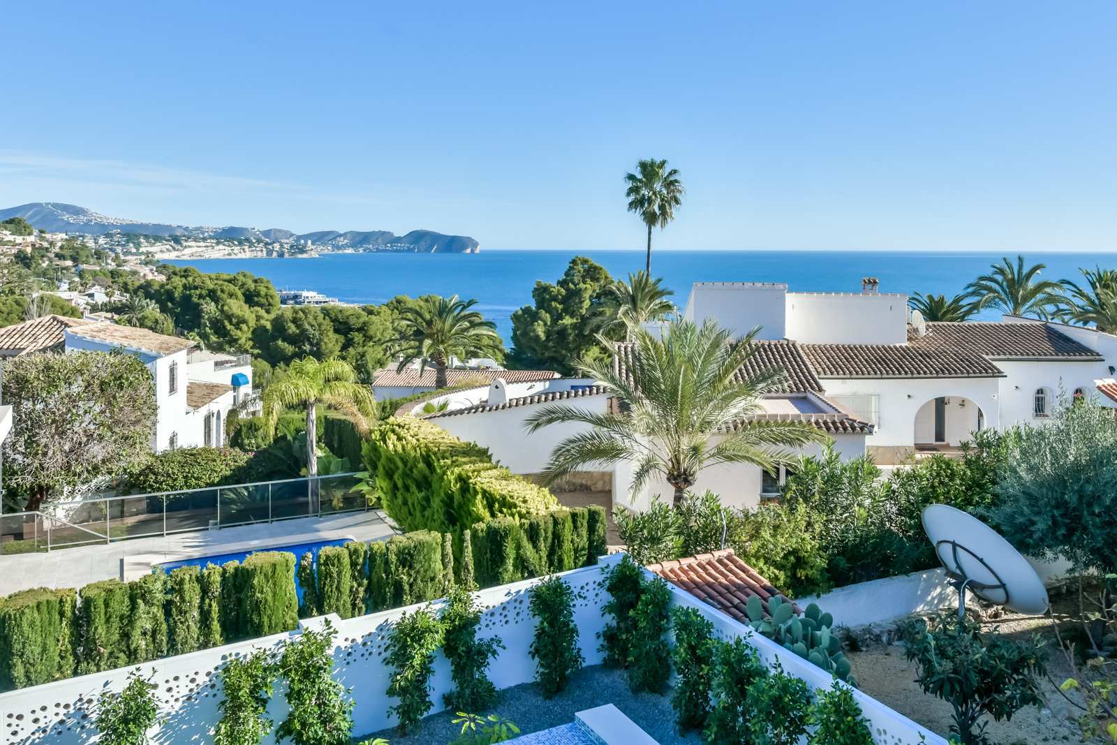 Villa de lujo estilo moderno a la venta en Calpe - Costa Blanca