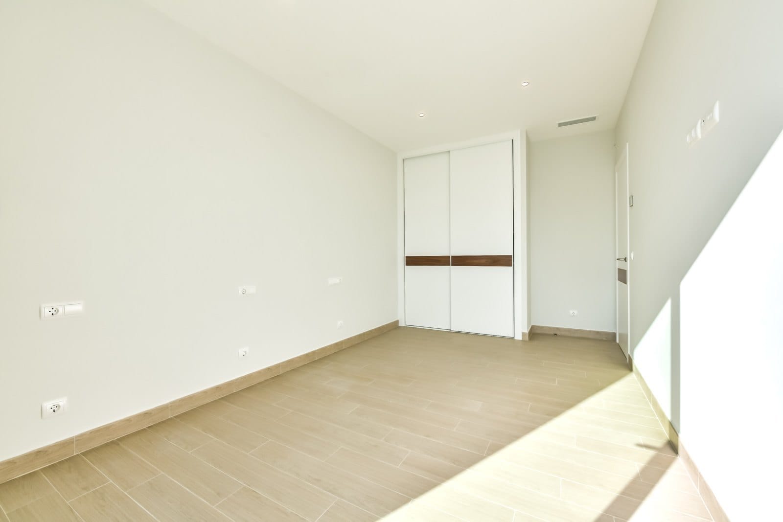 Villa de lujo estilo moderno a la venta en Calpe - Costa Blanca