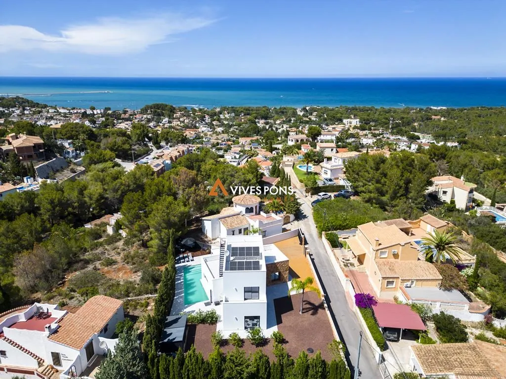 Villa moderna a solo 2,5 km de la Marineta Cassiana, Dénia