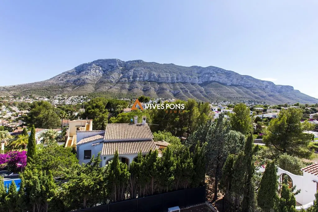 Villa moderna a solo 2,5 km de la Marineta Cassiana, Dénia