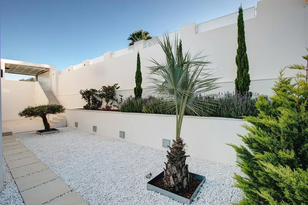 Villa moderna construida por Vives Pons con vistas al mar en Dénia