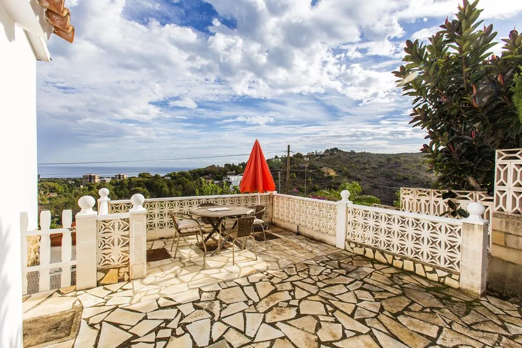 Villa con vistas al mar y en una sola planta en zona Florida, Dénia