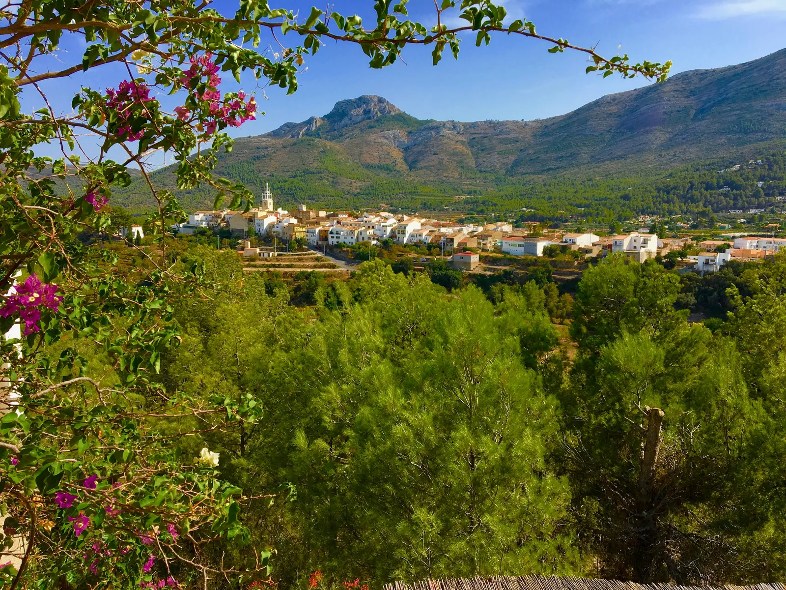 Villa en perfecto estado y con preciosas vistas al valle de Jalón, en Parcent