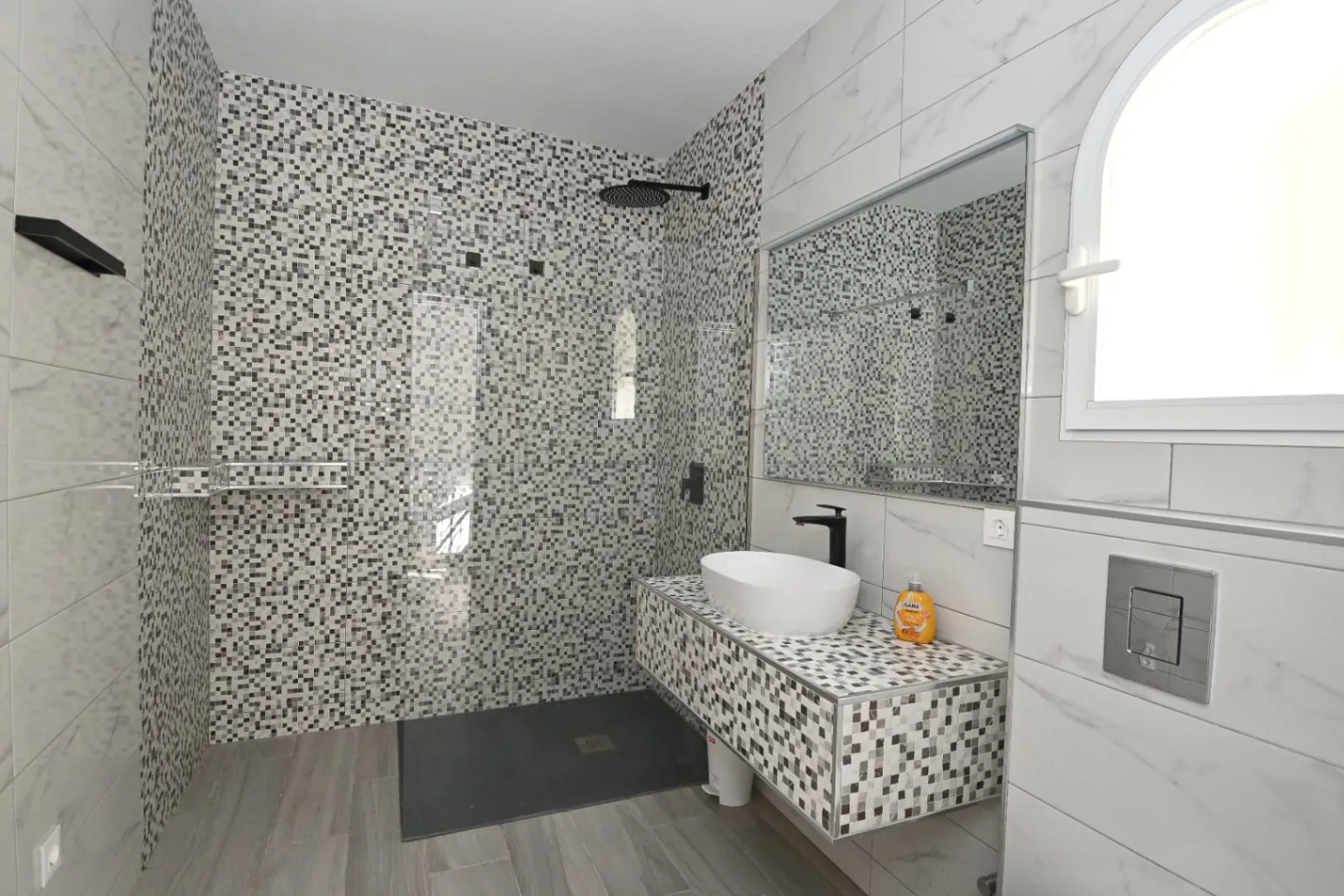 Venta. Chalet/Villa en Moraira