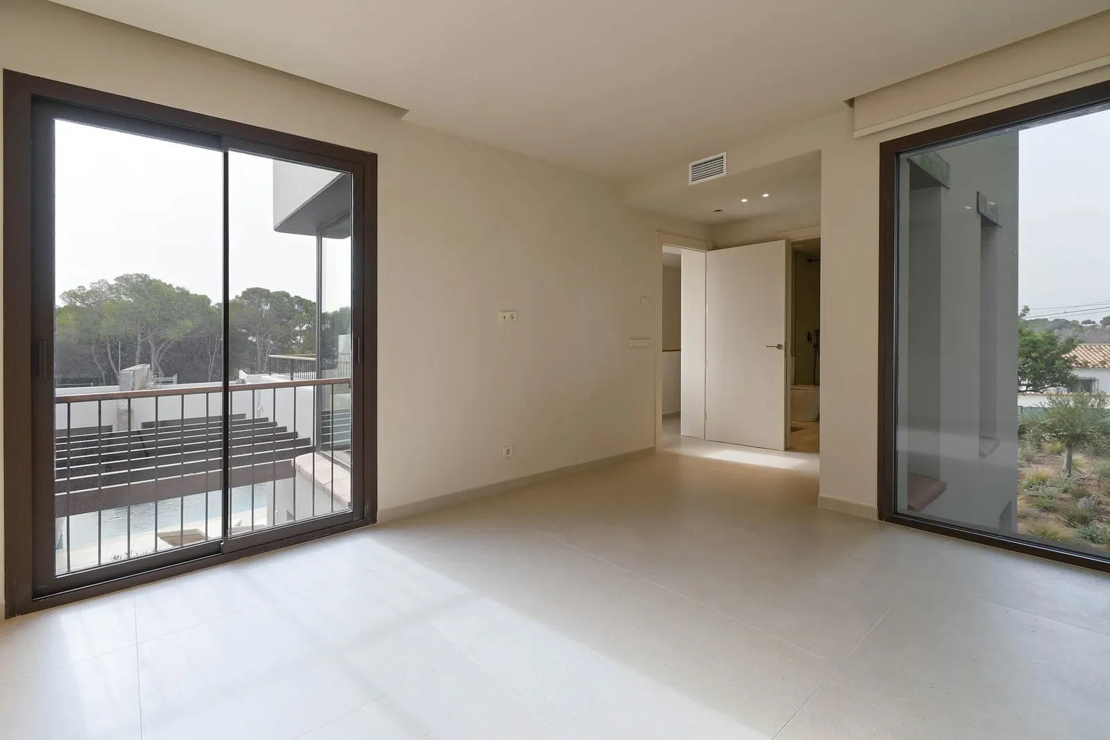 Venta. Chalet/Villa en Moraira