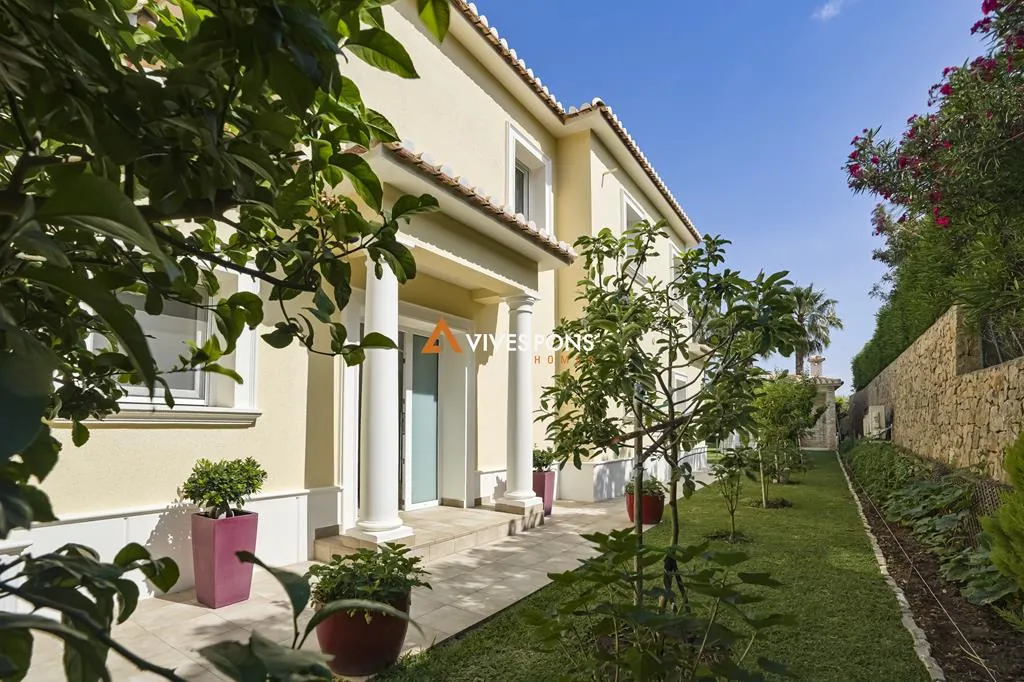 Villa con vistas al mar en Dénia