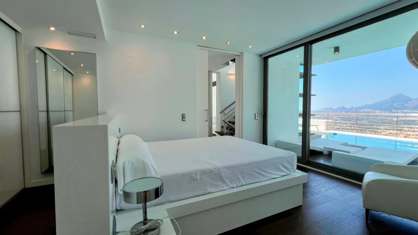 Villa Nereidas - Colección Exclusiva de 10 Villas Adosadas con Vistas Panorámicas en Altea