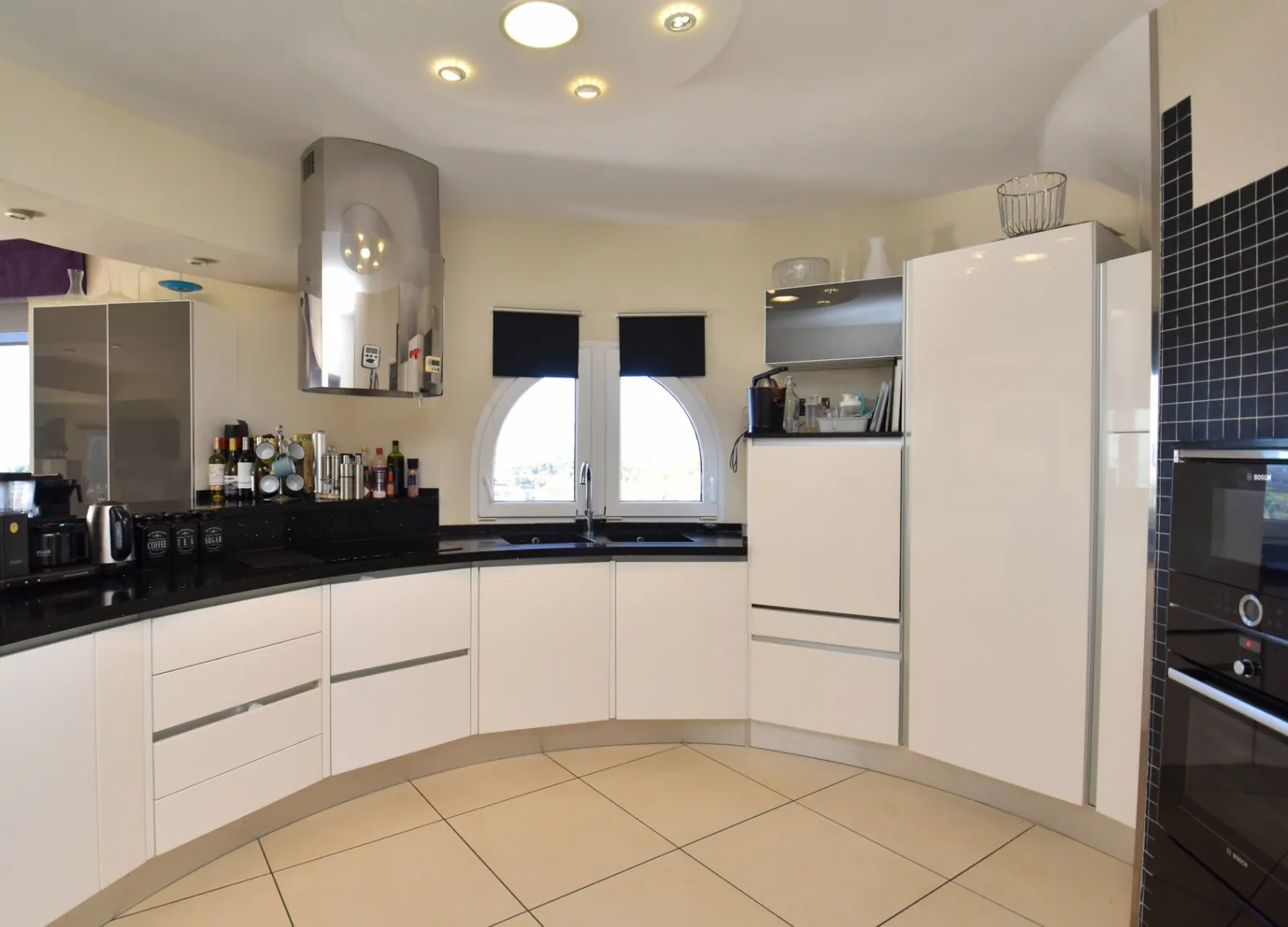 Venta. Chalet/Villa en Moraira