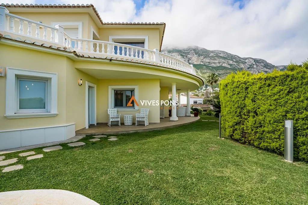 Villa con vistas al mar en Dénia