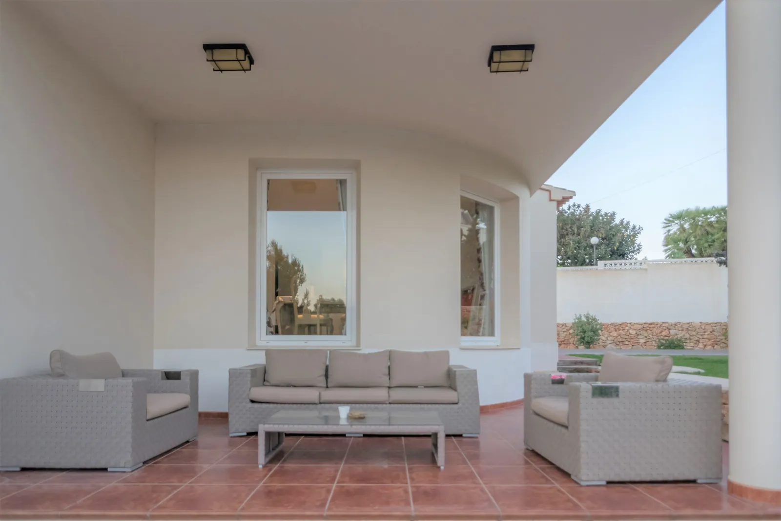 Villa con 4 dormitorios, vistas al Montgó y muy bien ubicada, en Jávea