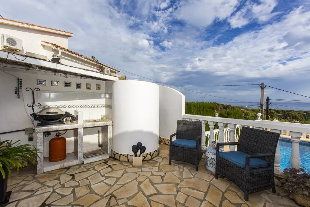Villa con vistas al mar y en una sola planta en zona Florida, Dénia