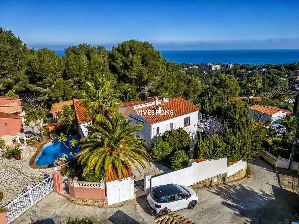 Villa a 1,5 km de Las Rotas, Dénia