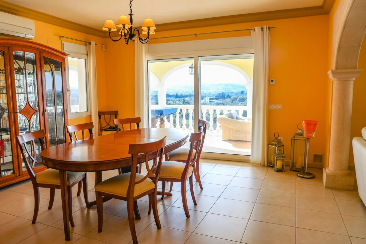 Venta. Chalet/Villa en Jávea