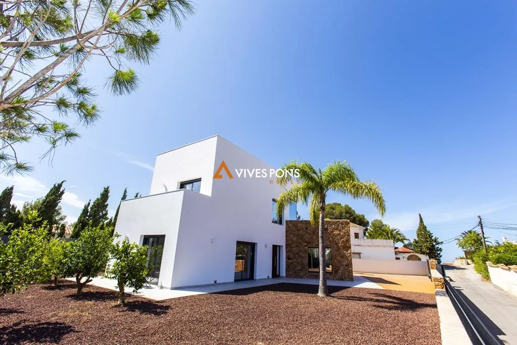 Villa moderna a solo 2,5 km de la Marineta Cassiana, Dénia