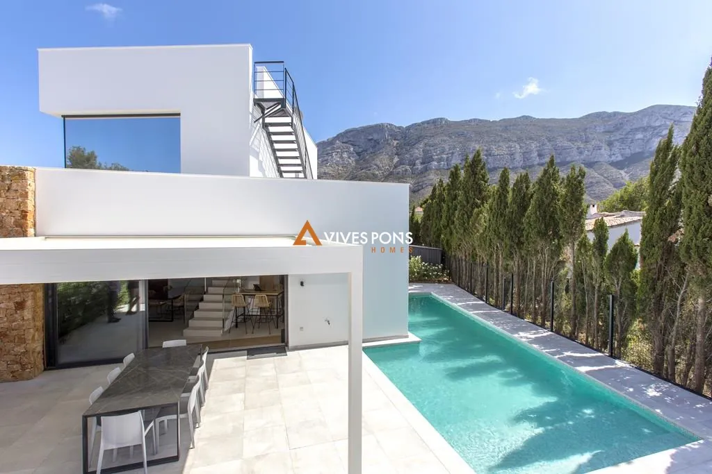 Villa moderna a solo 2,5 km de la Marineta Cassiana, Dénia