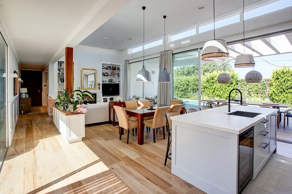 Villa moderna construida por Vives Pons Homes