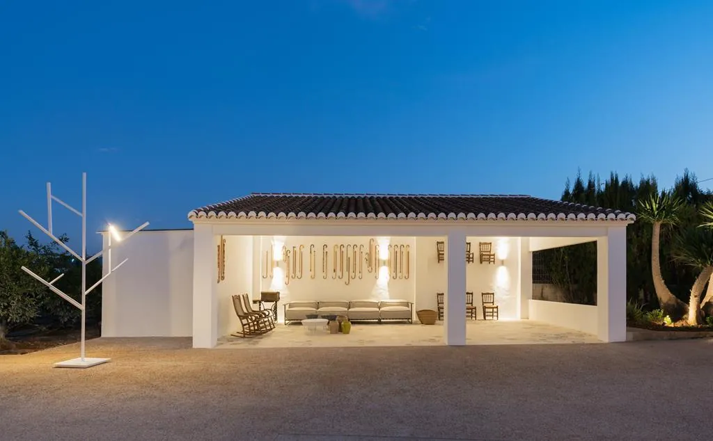 Finca completely renovated by Vives Pons in Xeresa